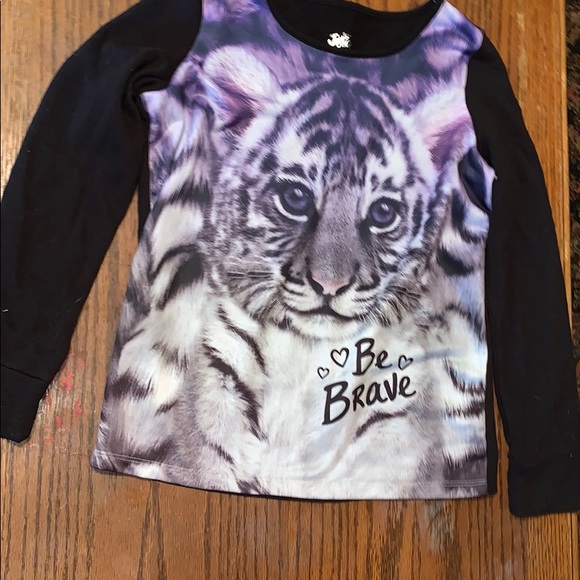 Brand new never worn colors are very vibrant - Picture 1 of 4